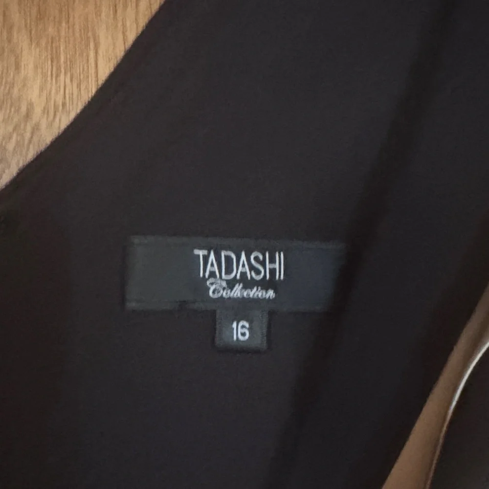 Tadashi Shoji Black and Cream Dress NWT - Picture 2 of 9